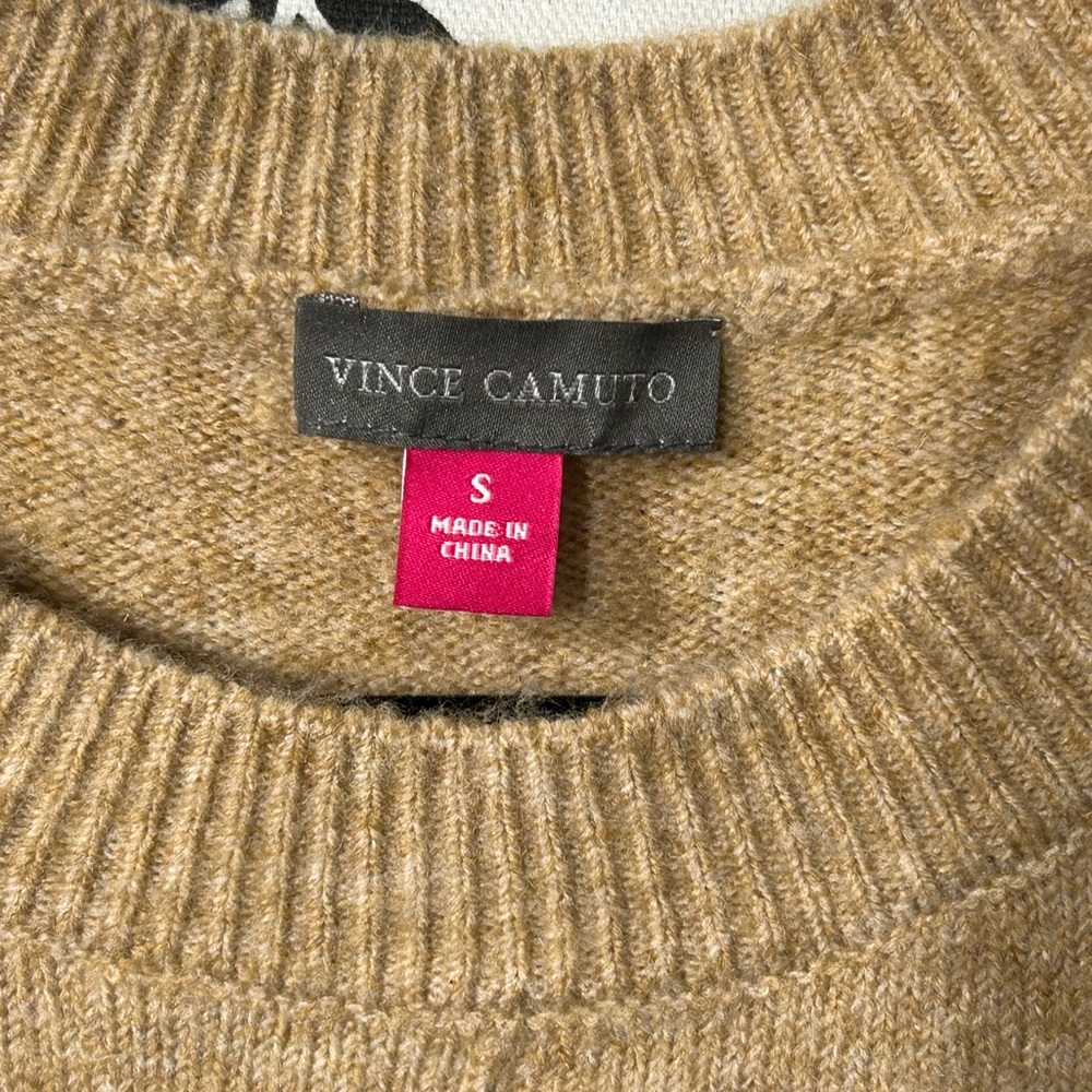 Vince Camuto Women’s Sweater size S 💥Like New💥 - Picture 2 of 3